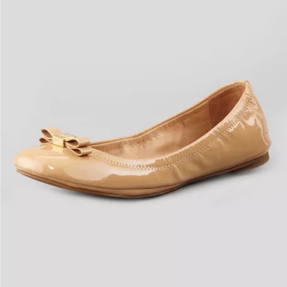 Tory Burch Eddie Logo Bow Patent Ballerina Flat Size 6